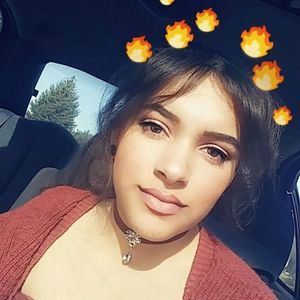 Meet your Posher, Adrianna